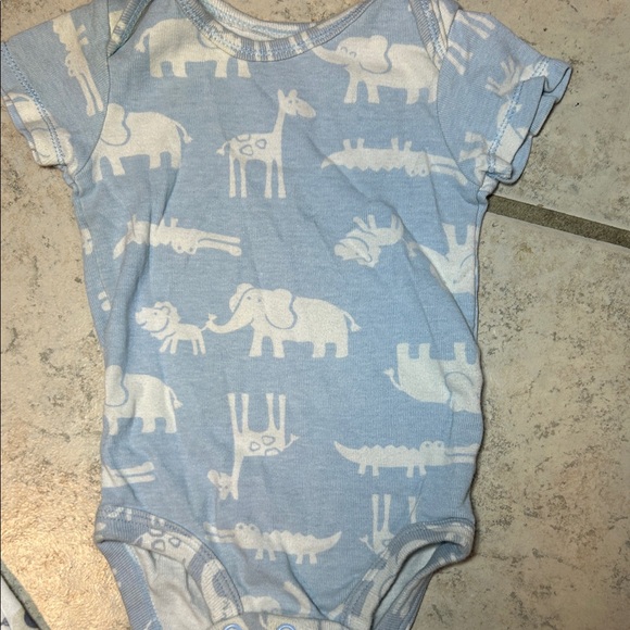 Animal and Car Onsie Baby Bundle - Picture 4 of 4